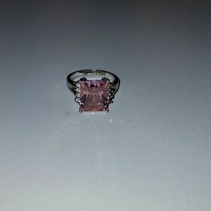 925 silver faux pink center stone and rhinestone fashion fing